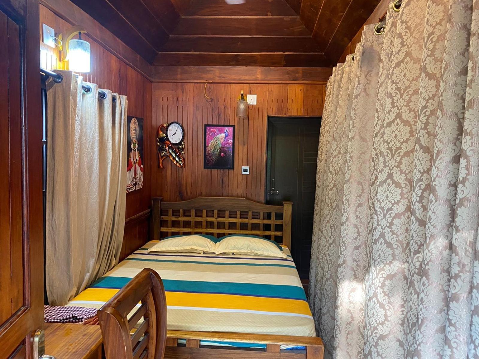 Mayoorapanjaram Neyyattinkara Luaran gambar